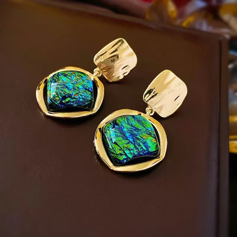 Vintage Rhombus Resin Dangle Earrings, French Court Style, Niche Design Jewelry