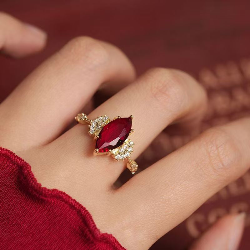 Retro Court Style Red Gemstone Ring, Elegant Light Luxury Niche High-End Jewelry