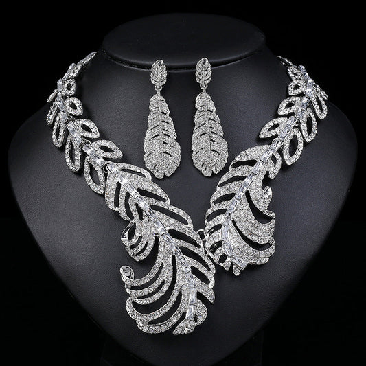 Women's Exaggerated Retro Atmospheric Electroplated Alloy Fashion Feather Jewelry Set