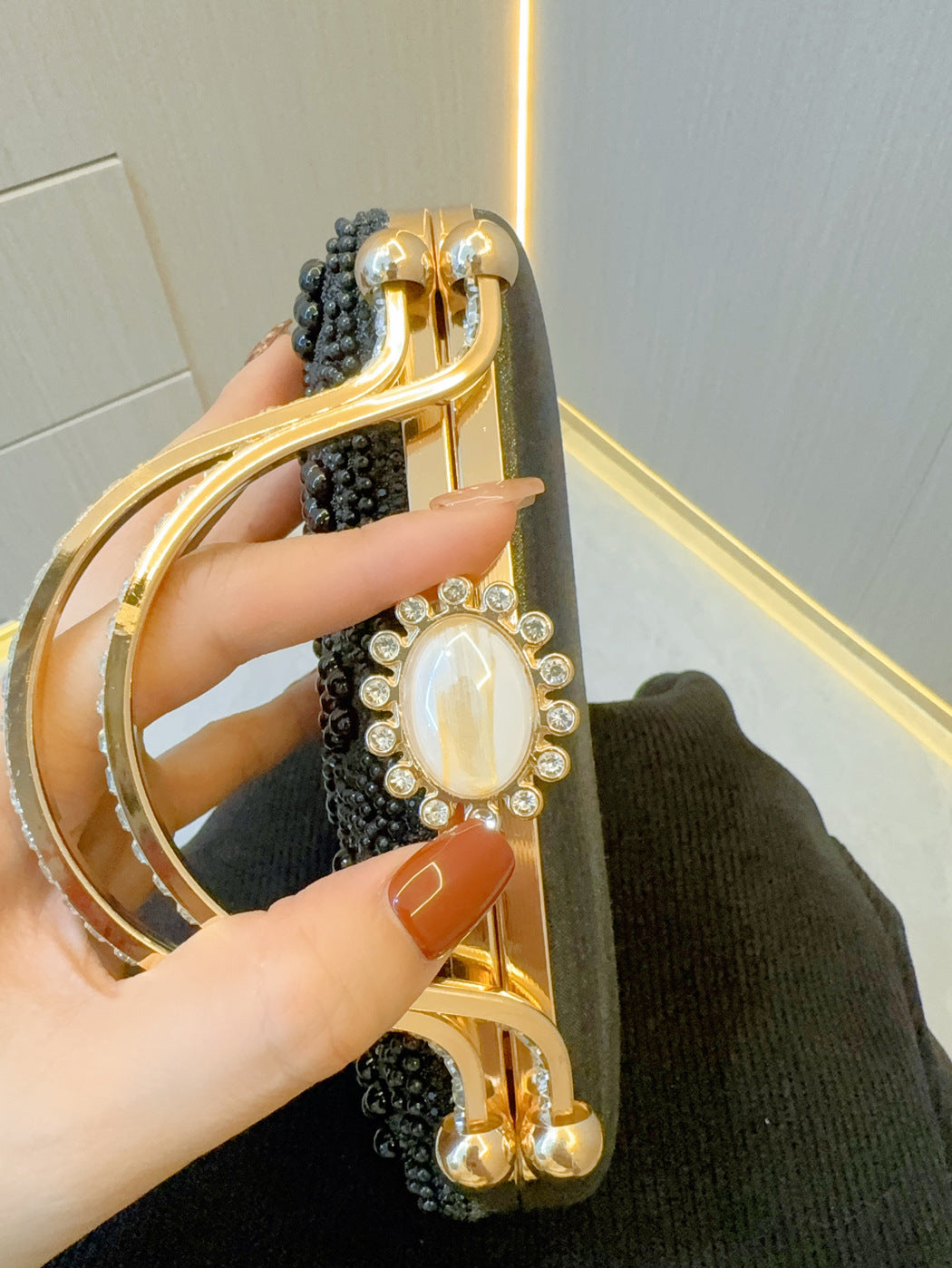 Fate's Storm Dangerous Ambition Pearl Clutch