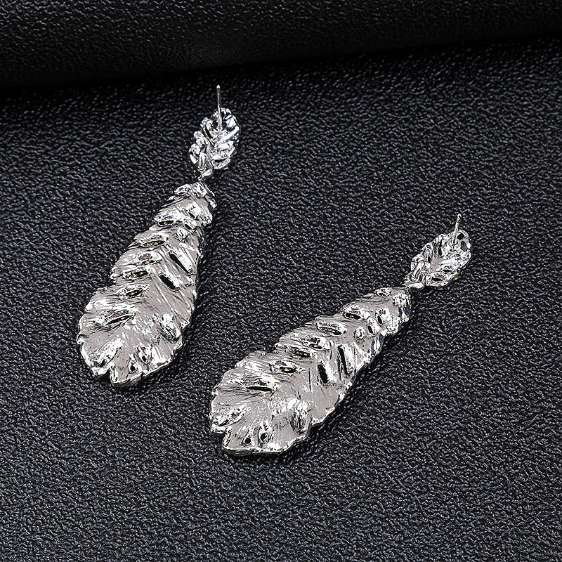 Women's Exaggerated Retro Atmospheric Electroplated Alloy Fashion Feather Jewelry Set