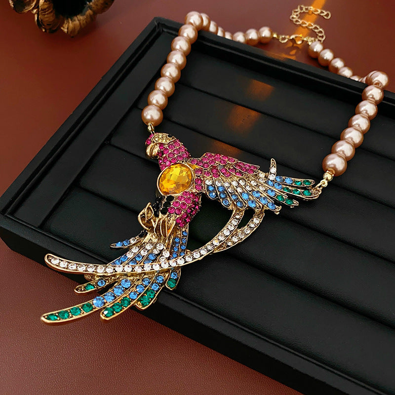 Women's Vintage Court Style Clavicle Chain Light Jewelry Set