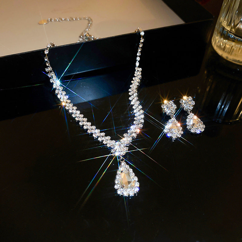 French Royal Style Geometric Droplet Tassel Light Luxury Clavicle Necklace
