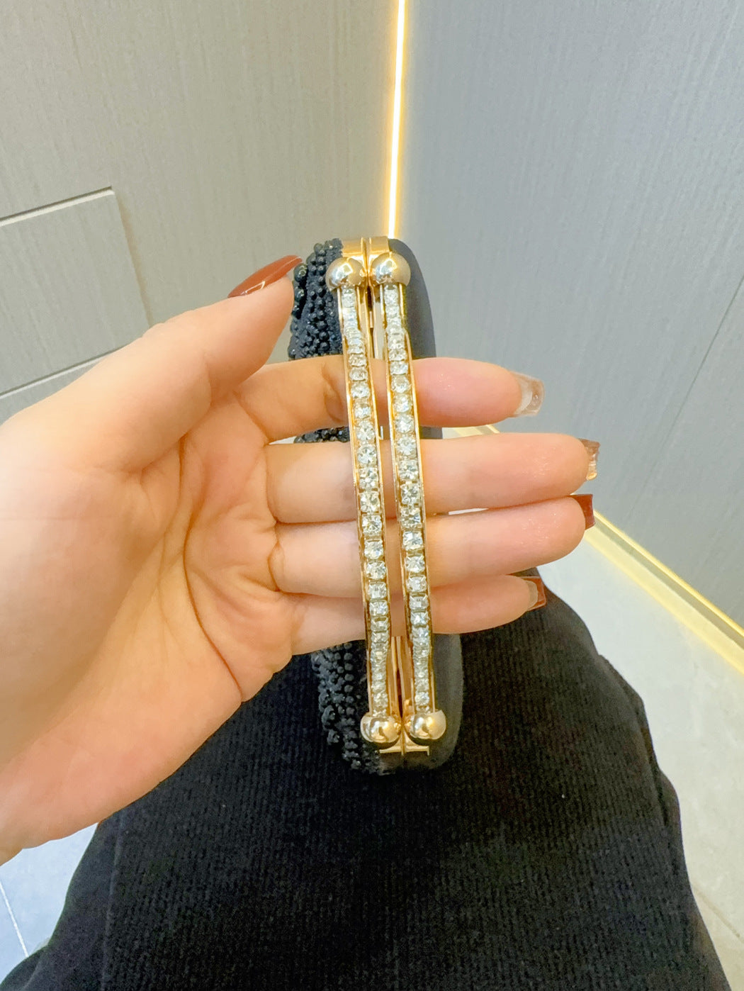 Fate's Storm Dangerous Ambition Pearl Clutch