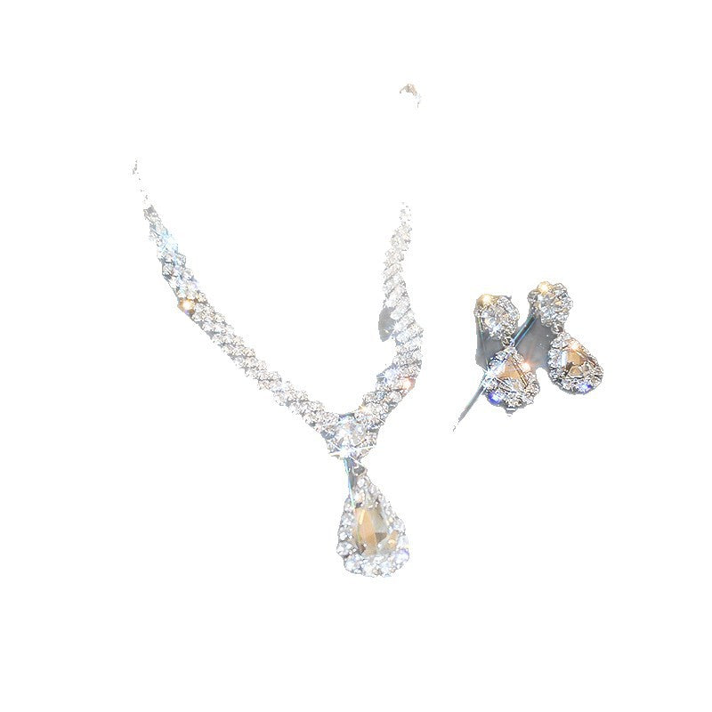 French Royal Style Geometric Droplet Tassel Light Luxury Clavicle Necklace