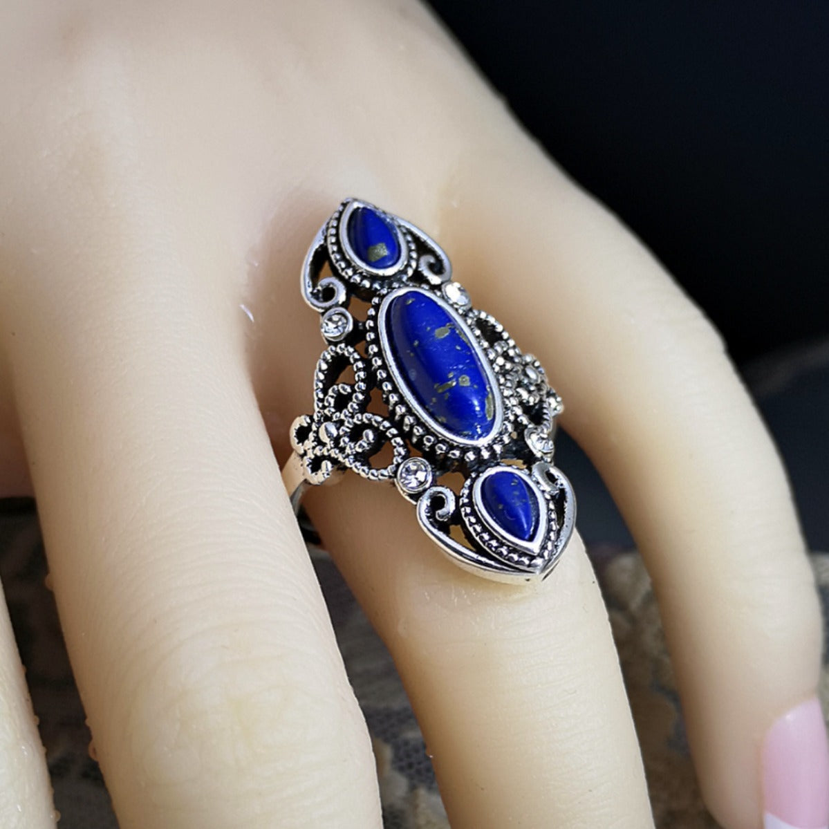 Victorian Vintage Turquoise Creative Hollow Carved Ring