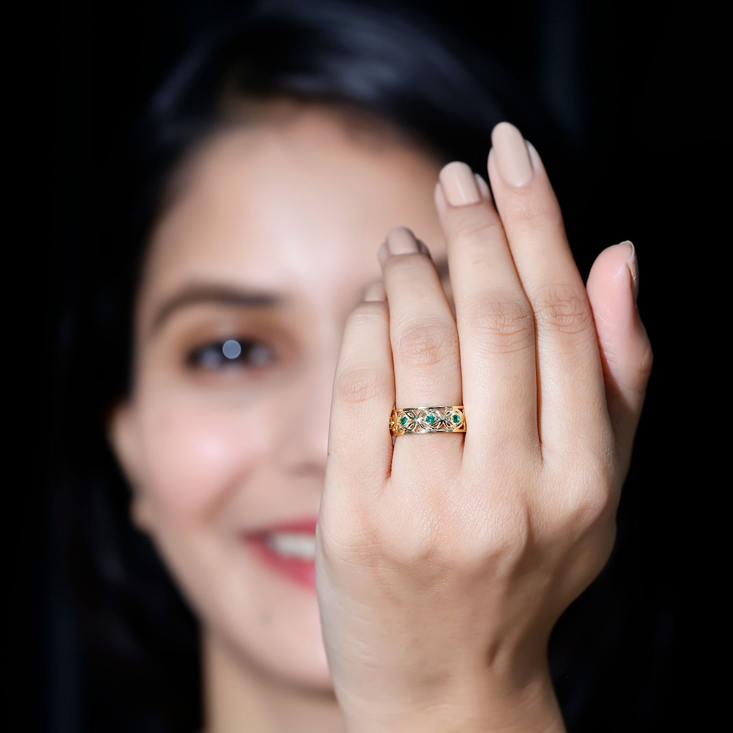 The Queen's Emerald Promise Band