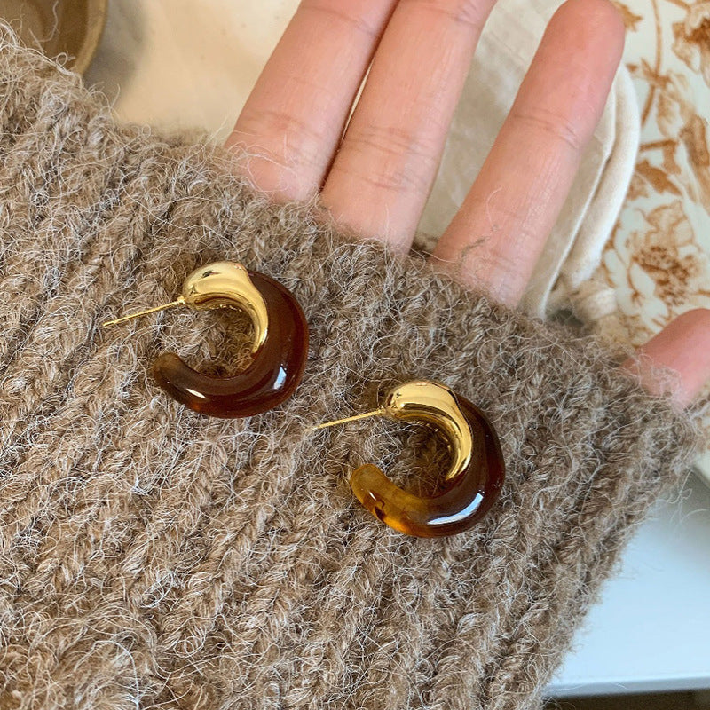 Vintage Amber Resin Gold Hoop Earrings For Women, Trendy 2026 Maillard Style Chunky Gold & Brown Resin C-Shaped Hoops, Lightweight Fashion Ear Jewelry