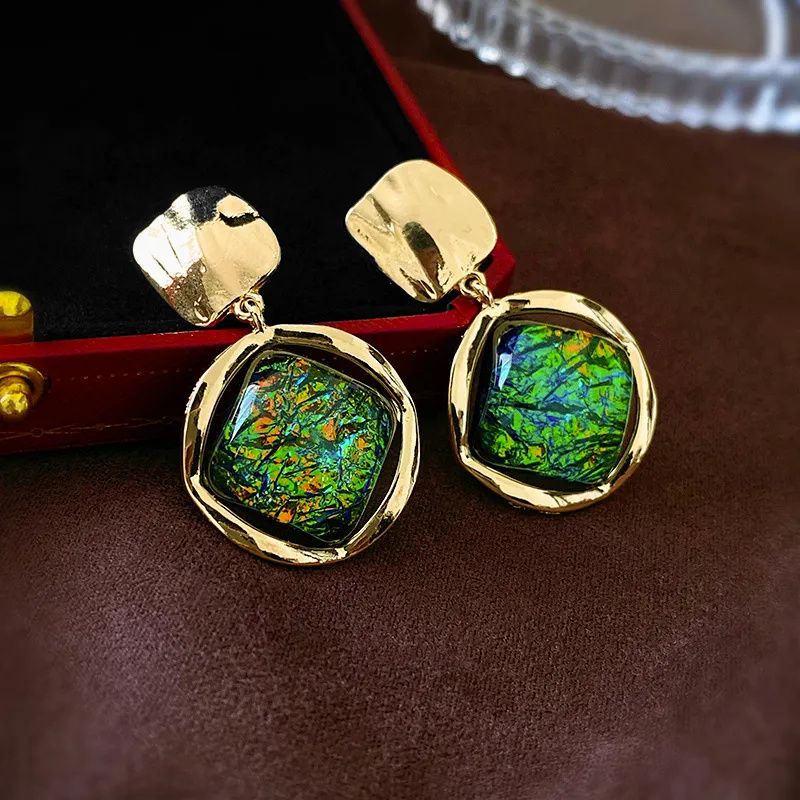 Vintage Rhombus Resin Dangle Earrings, French Court Style, Niche Design Jewelry