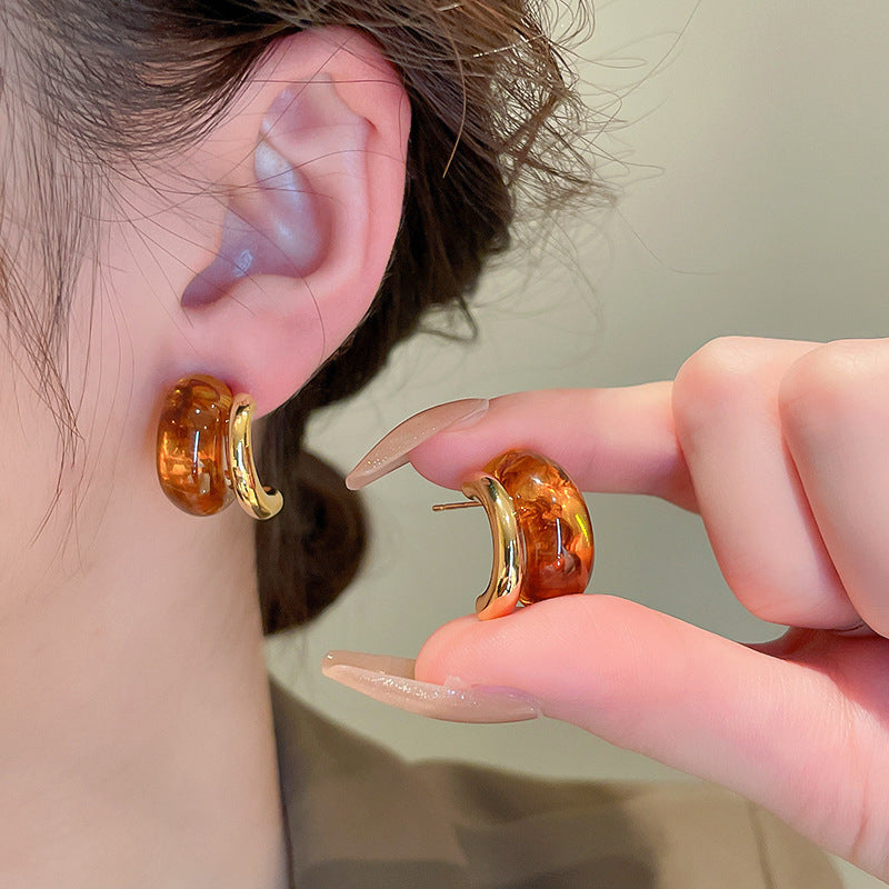 Vintage Amber Resin Gold Hoop Earrings For Women, Trendy 2026 Maillard Style Chunky Gold & Brown Resin C-Shaped Hoops, Lightweight Fashion Ear Jewelry