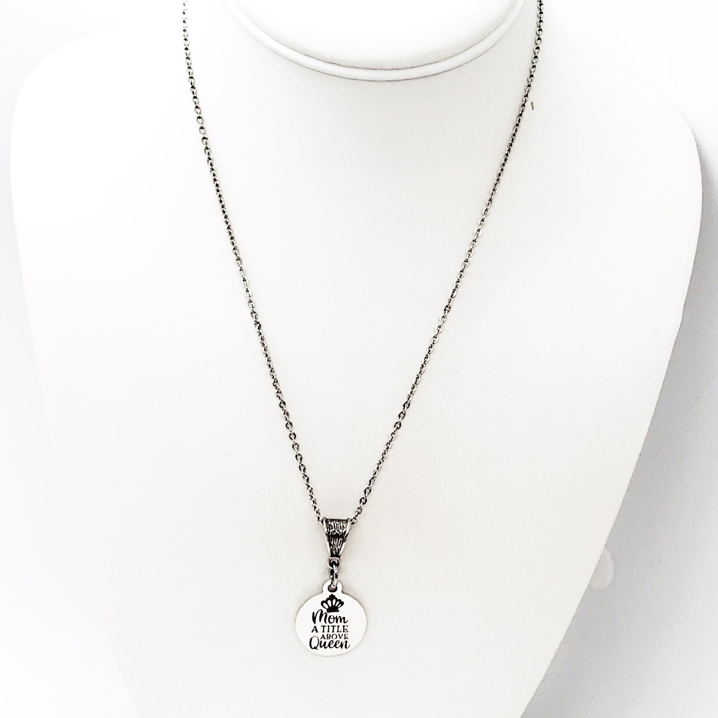 Mom Gift, Mom A Title Above Queen Necklace, Mom Jewelry, Mom Necklace, Wife Gift, New Mom Gift, Mothers Day Gift, Mom Birthday Gift,